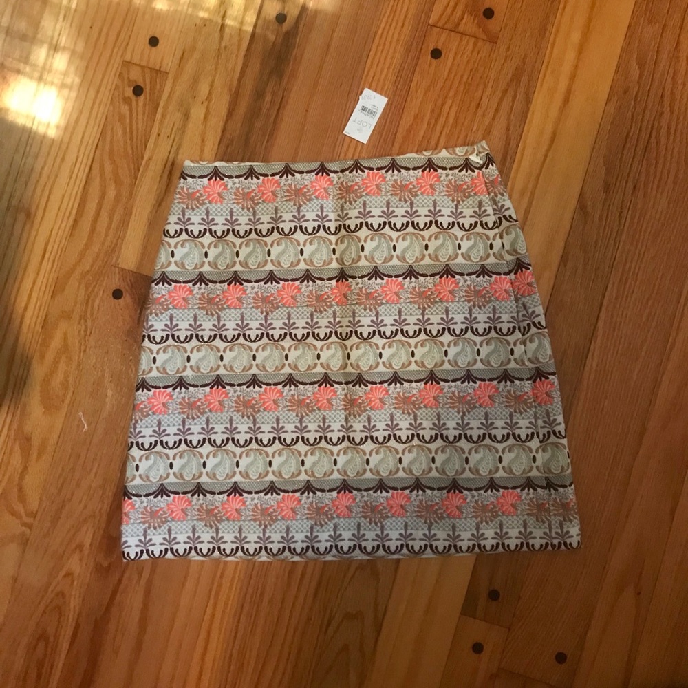 New with Tags- Loft Shift Skirt